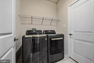 676 Mayfield Fls Dr, Newark, DE 19702 - Photo 16