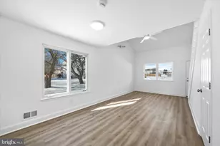 11 Wedgefield Ct, New Castle, DE 19720 - Photo 4