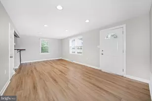 710 S College Ave, Newark, DE 19713 - Photo 2