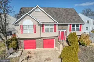 8 Lochview Dr, Bear, DE 19701 - Photo 1