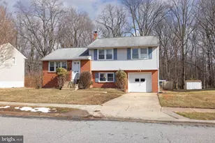 2817 E Oakland Dr, Wilmington, DE 19808 - Photo 1
