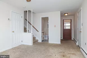 2817 E Oakland Dr, Wilmington, DE 19808 - Photo 14