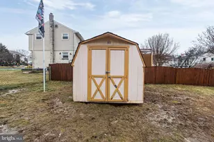 610 S Walnutree Ln, Claymont, DE 19703 - Photo 30