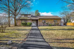 202 E 39th St, Wilmington, DE 19802 - Photo 1