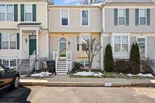 44 Denny Cir, Newark, DE 19702 - Photo 1