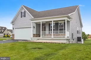 219 N Heron Circle, New Castle, DE 19720 - Photo 4