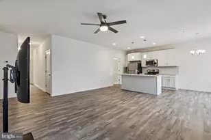 219 N Heron Circle, New Castle, DE 19720 - Photo 8