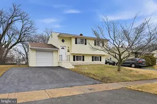 22 Raintree, New Castle, DE 19720 - Photo 2