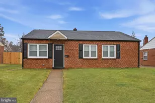 215 Sykes Rd, New Castle, DE 19720 - Photo 1