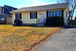 826 W Champlain Ave, Wilmington, DE 19804 - Photo 1