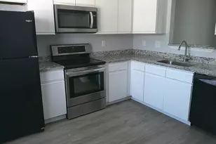 5121 W Woodmill Dr, Wilmington, DE 19808 - Photo 6