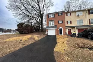 5073 E Woodmill Dr, Wilmington, DE 19808 - Photo 2