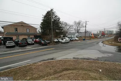 327 Airport Road, New Castle, DE 19720 - Photo 6