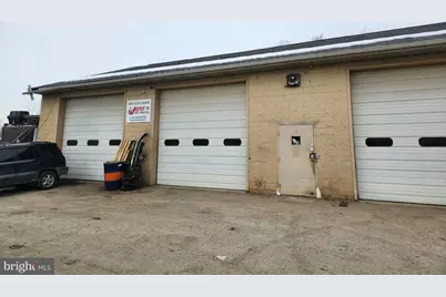 327 Airport Road, New Castle, DE 19720 - Photo 10