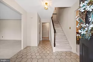 9 Stone Barn Dr, Hockessin, DE 19707 - Photo 2