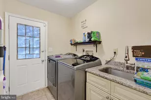 7 Deer Track Ln, Newark, DE 19711 - Photo 12