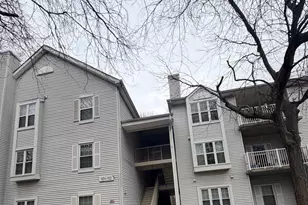 102 Stonehurst Ct, New Castle, DE 19720 - Photo 2