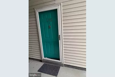 102 Stonehurst Ct, New Castle, DE 19720 - Photo 4