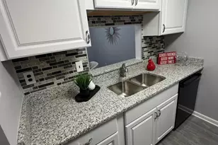 102 Stonehurst Ct, New Castle, DE 19720 - Photo 16