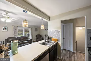 128 Sterling Ave, Claymont, DE 19703 - Photo 8