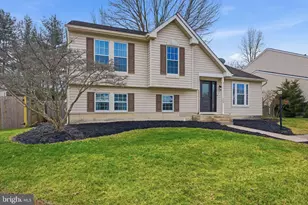 305 Kinross Dr, Newark, DE 19711 - Photo 2