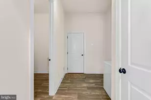 1045 Matthew Wy, New Castle, DE 19720 - Photo 18