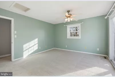 159 E Green Valley Circle, Newark, DE 19711 - Photo 16