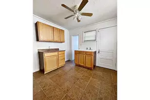 1110 Maple St, Wilmington, DE 19805 - Photo 4