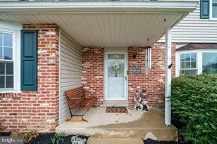 105 Chapel Hill Dr, Newark, DE 19711 - Photo 2