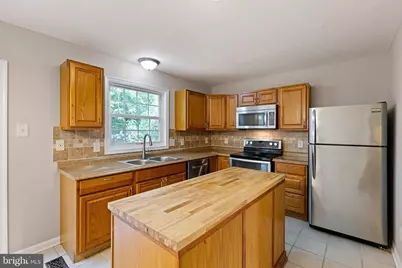 3 Alexis Drive, Newark, DE 19702 - Photo 2