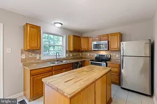 3 Alexis Dr, Newark, DE 19702 - Photo 2