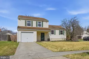 5 Worthy Down Ave, Bear, DE 19701 - Photo 2