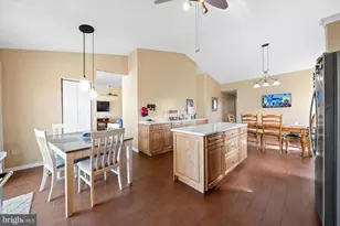 203 N Barrington Ct, Newark, DE 19702 - Photo 14