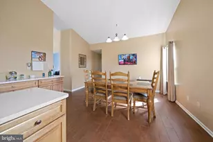 203 N Barrington Ct, Newark, DE 19702 - Photo 16