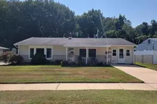 96 Kenmar Dr, Newark, DE 19713 - Photo 1