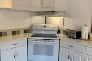 323 Martin Dr, New Castle, DE 19720 - Photo 8