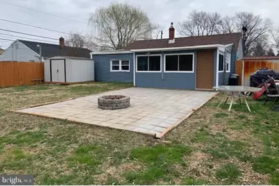 323 Martin Dr, New Castle, DE 19720 - Photo 4