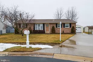 8 Craig Rd, Bear, DE 19701 - Photo 2