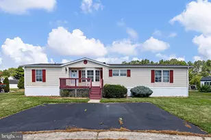 217 Holly Ct, Bear, DE 19701 - Photo 1