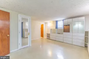 303 Wooddale Ave, New Castle, DE 19720 - Photo 22