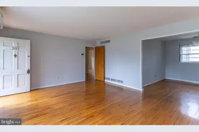 303 Wooddale Avenue, New Castle, DE 19720 - Photo 6