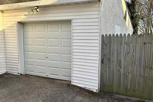 4 E Clairmont Dr, Newark, DE 19702 - Photo 2