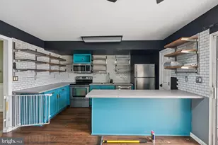 137 Creekside Ct, Newark, DE 19702 - Photo 8