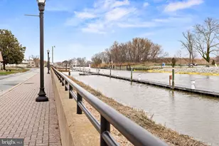 211 Bayard St, Delaware City, DE 19706 - Photo 24