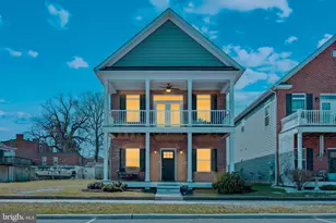 605 Front St, Delaware City, DE 19706 - Photo 2