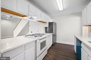 2009 Waters Edge Dr, Newark, DE 19702 - Photo 14