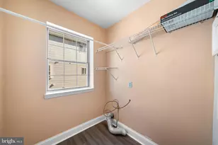 2009 Waters Edge Dr, Newark, DE 19702 - Photo 16