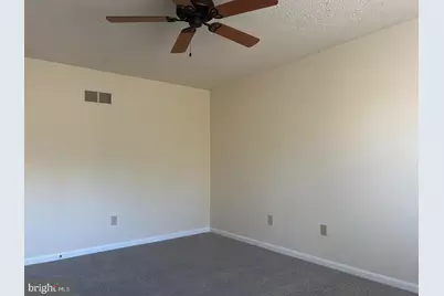 892 N Waterford Lane, Wilmington, DE 19808 - Photo 6