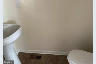 525 S Twin Lakes Boulevard, Newark, DE 19711 - Photo 20