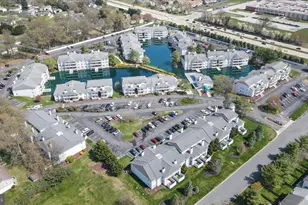 2702 Waters Edge Dr, Newark, DE 19702 - Photo 4